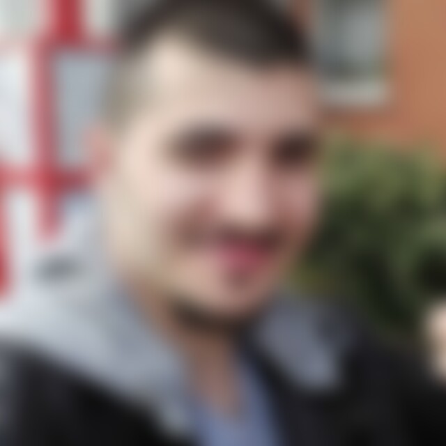 Tugay (27) aus Hamburg