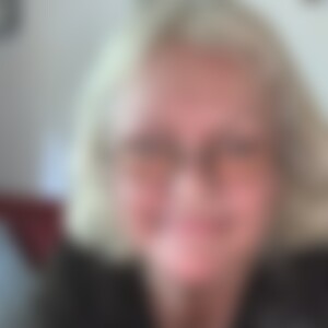 Ruth7 (75) aus Hamburg